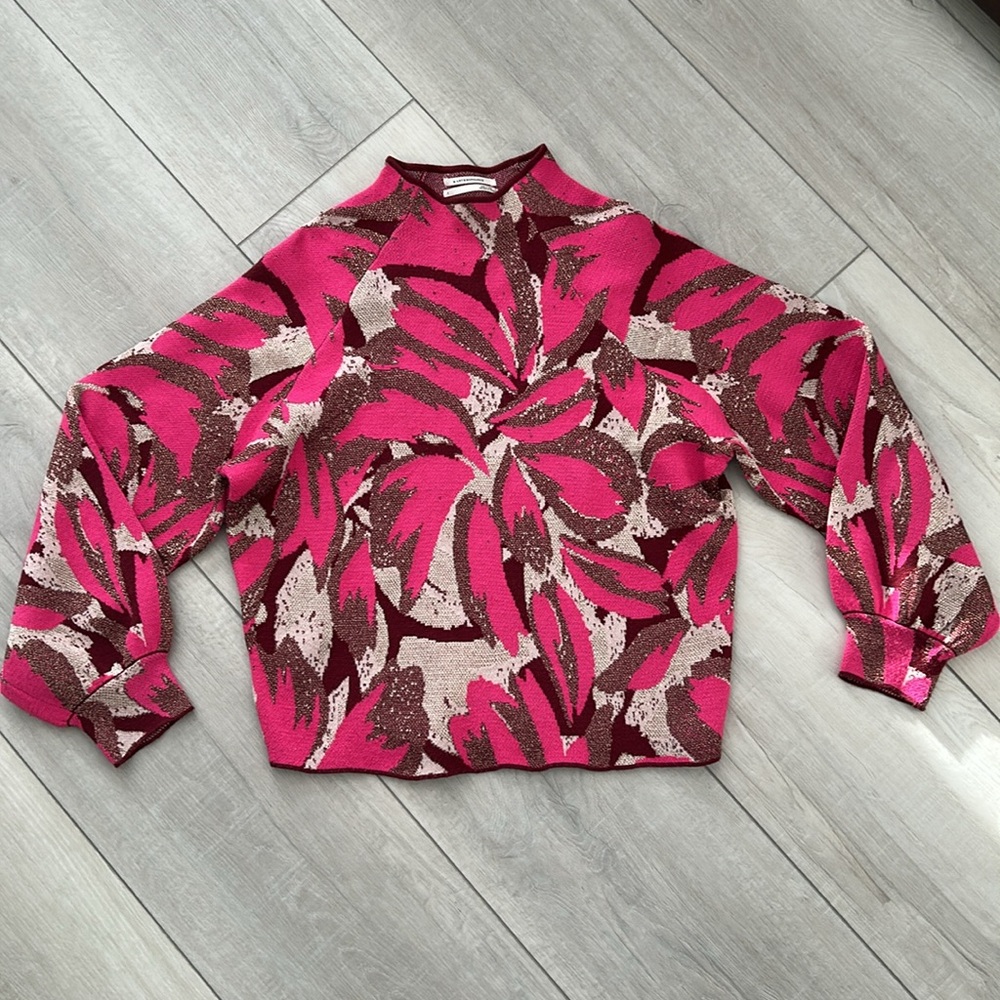 Anthropologie sweater size small